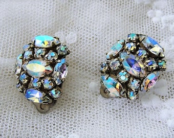 SPARKLING Vintage 50s SHERMAN Earrings,GLITTERING Aurora Borealis Earrings,Dazzling Rhinestone Clip Ons,Sherman Earrings,Collectible Jewelry