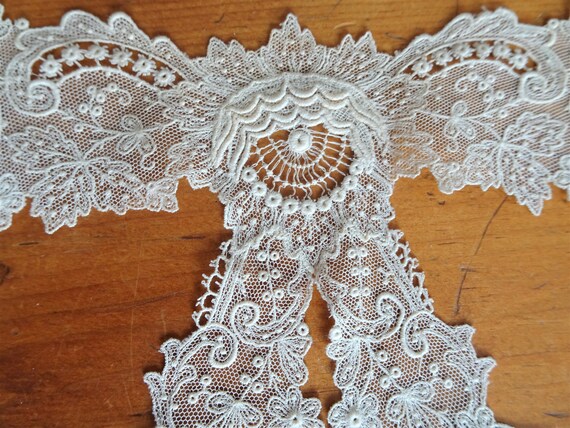 LOVELY Victorian French Lace High Neck Collar,Cre… - image 1