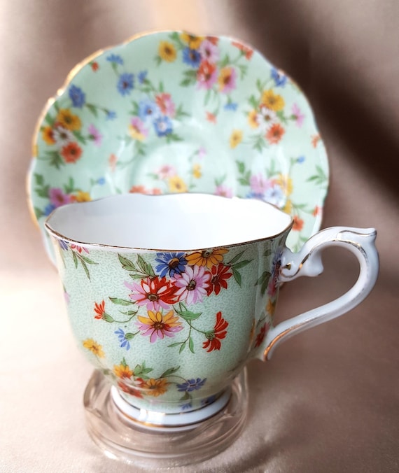 BEAUTIFUL Vintage CHINTZ Teacup and Saucer Royal Albert English Bone China, Floral Cup and Saucer, Bridal Showers, Tea Parties,Gifts