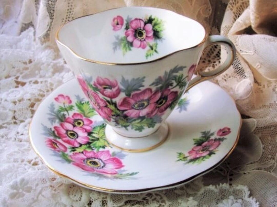 CHEERFUL Teacup and Saucer,windsor English Bone China,sweet PINK