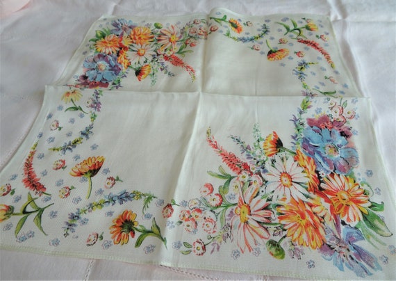 1930s ART DECO Hanky,Silky Hankies, Printed Flowe… - image 2