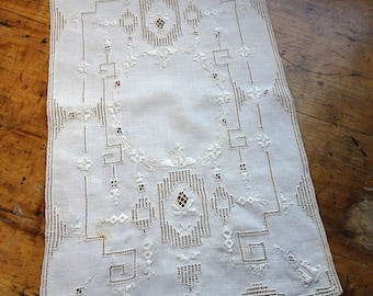 LOVELY Arts and Crafts Era Embroidered Linen Tray Cloth,Table Centerpiece,Exceptional Hand Work,Luxury  Linen,Collectible Vintage Linens