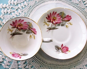 UROCZY Filiżanka i spodek Royal Grafton English Bone China, RÓŻOWE kwiaty, zabytkowa filiżanka i spodek, porcelana do herbaty, kolekcjonerskie filiżanki do herbaty