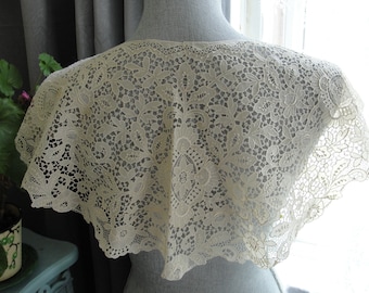 ART DECO Huge 1920s-30s Cape Style Lace Collar,Bertha Collar,Embroidered Flowers,Flapper Era Lace,Vintage Clothing,Bridal Lace,French Lace