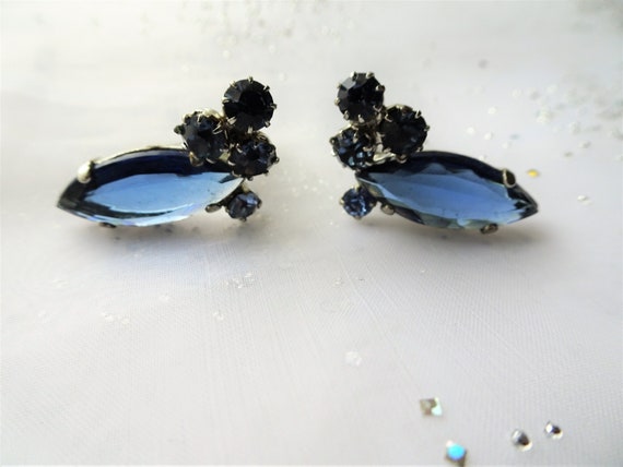 SPARKLING Vintage 50s Earrings,GLITTERING Art Gla… - image 1