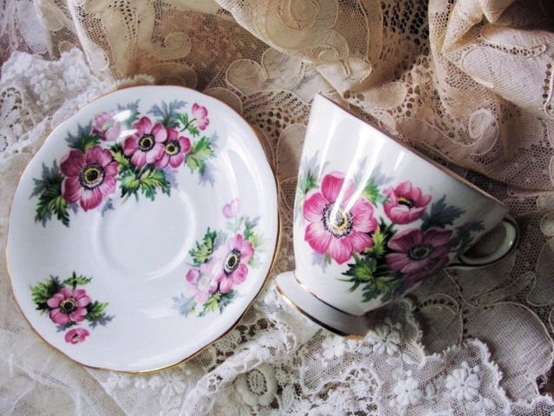 CHEERFUL Teacup and Saucer,windsor English Bone China,sweet PINK