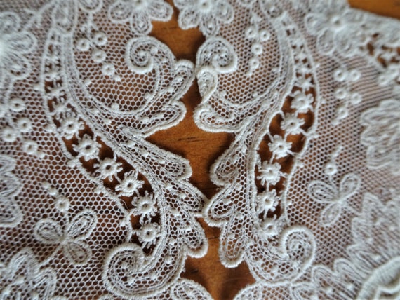 LOVELY Victorian French Lace High Neck Collar,Cre… - image 3