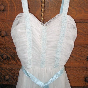DREAMY Vintage 1950s Nightgown,Romantic Sweetheart Neckline, Beautiful Draped Bodice, MCM Nightgown, Collectible Vintage Lingerie