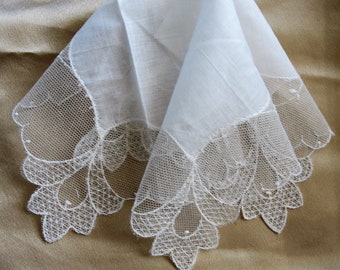 BEAUTIFUL Vintage Lace Hankie BRIDAL WEDDING Handkerchief Breathtaking Bridal Hanky Fancy Wide Tambour Lace Collectible Hankies