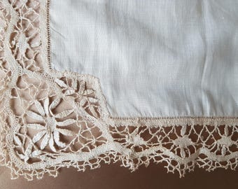 ボビンレース　アンティークレース　ハンカチ ゴージャスな希少なフランス製ハンカチ、ボビンレースハンカチ