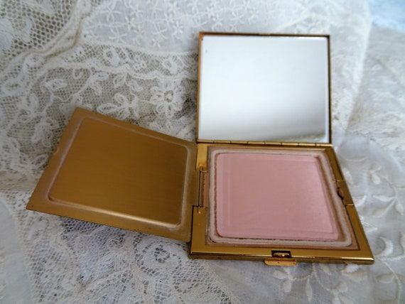 GORGEOUS Vintage Mother of Pearl Purse Compact, E… - image 4
