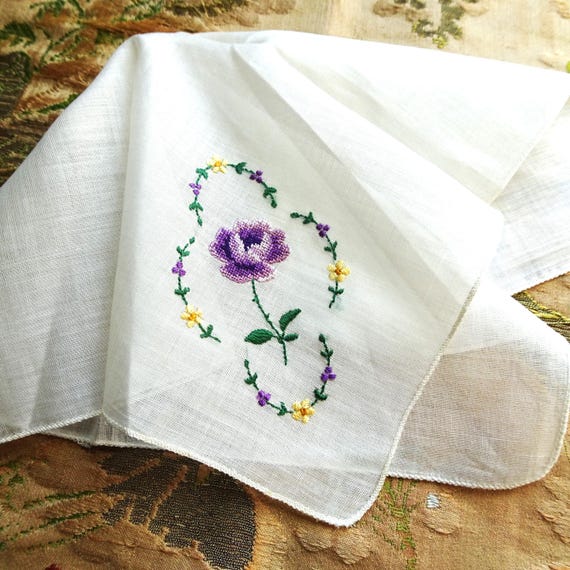 LOVELY Vintage Petit Point Handkerchief,Fine Workmanship,Hand Embroidery Hanky,Wedding Bridal,Collectible Vintage Hankies