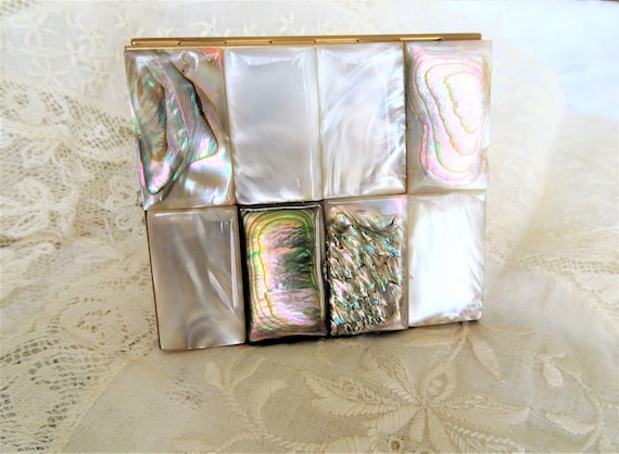 GORGEOUS Vintage Mother of Pearl Purse Compact, E… - image 1
