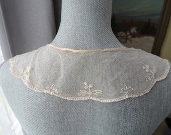 BEAUTIFUL Victorian Tambour Lace Collar, Lovely Netted Lace, Perfect For Dolls ,Fine Heirloom Sewing,Collectible Vintage Lace