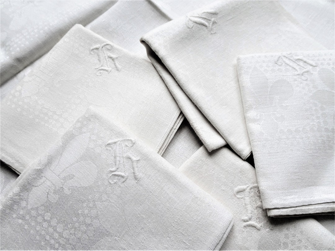 VINTAGE LUXURY Irish Linen Napkins,fleur De Lis,24 by 22 Inches