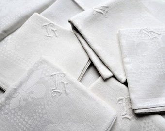 VINTAGE LUXURY Irish Linen Napkins,Fleur de Lis,24 by 22 Inches , Monogram R,Damask Linen,Elegant Dining,Collectible Vintage Table Linens