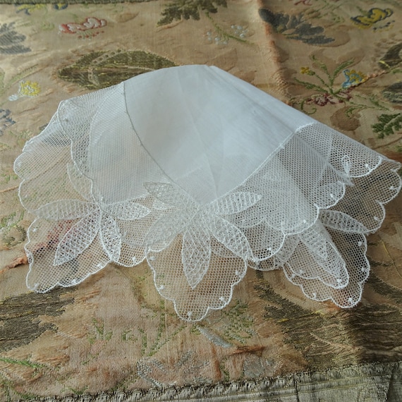 vintage tambour lace Gem