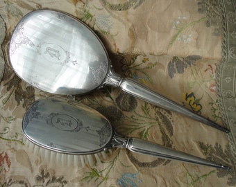 ELEGANTE juego de tocador de plata de ley Birks antiguo, espejo de mano y cepillo, monograma D, grabado encantador, regalo perfecto o agregar a la colección de plata