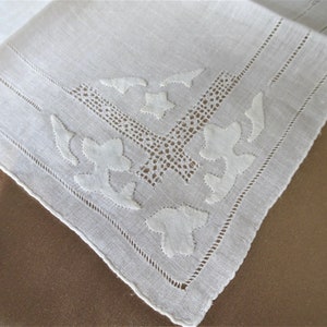 BEAUTIFUL Antique Hanky,Applique Hand Drawn Thread Work Lace Hankie,Lovely Wedding Bridal Hanky, Collectible Vintage Hankies