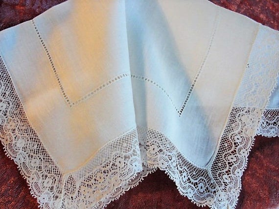 BEAUTIFUL Vintage French Lace Edged Handkerchief … - image 1