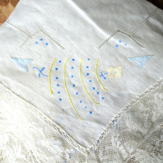 LOVELY Vintage Wedding Hanky, Art Deco Handkerchi… - image 3