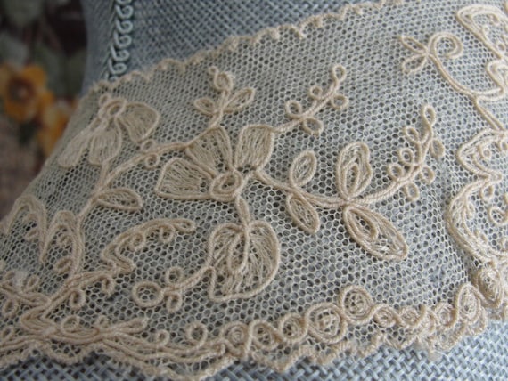 20s ART DECO French Lace Ladies Collar Intricate ROSES Lace Pattern Tambour Embroidery Downton Abbey Great Gatsby Flapper Bridal Gown Lace