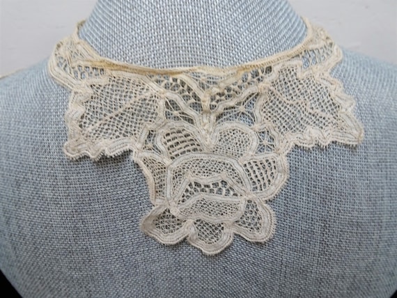 LOVELY Victorian French Lace High Neck Collar,Han… - image 6