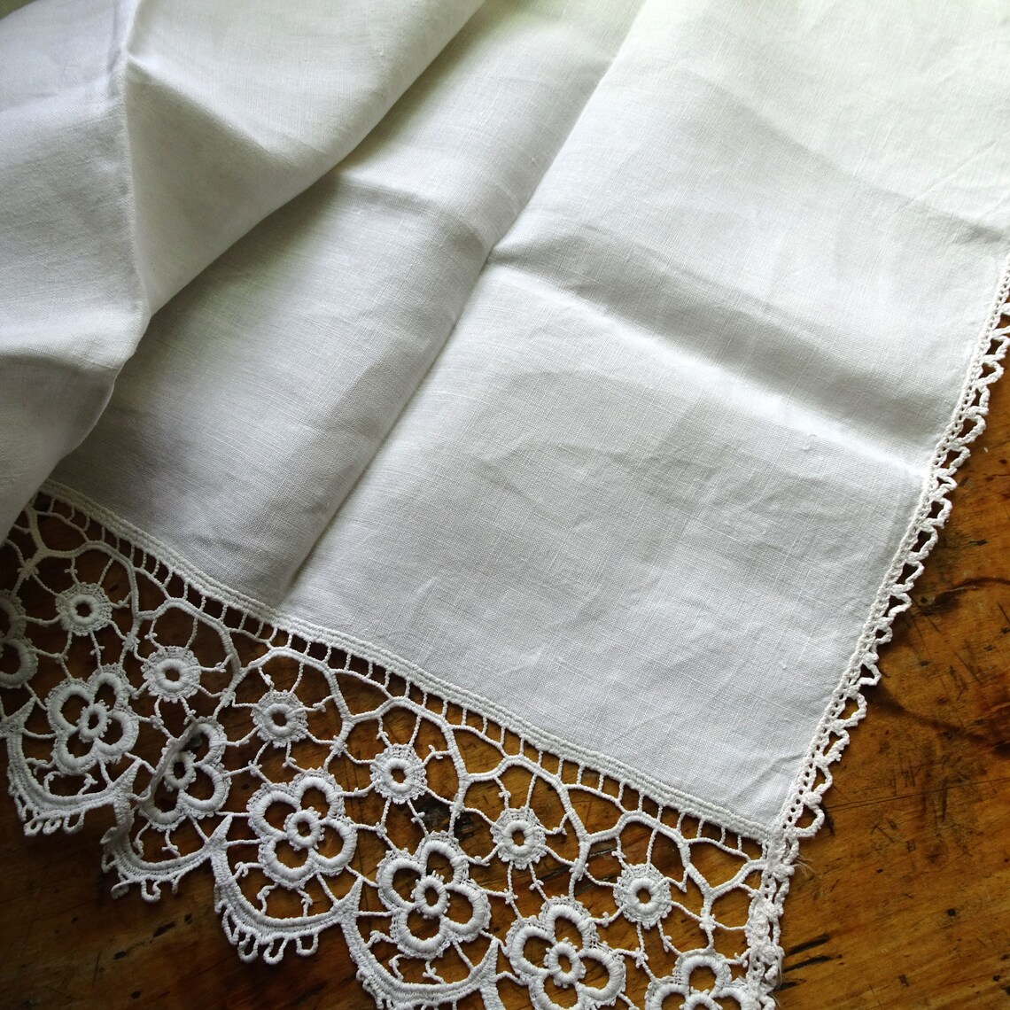 BEAUTIFUL Antique Linen and Lace Textile, Wide Lace,perfect to Use as A ...