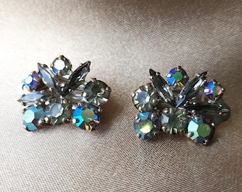 SPARKLING Vintage Earrings, Clip On Earrings, Smokey Topaz and Aurora Borealis,Swarovski Rhinestones,Mid-Century,Collectible Vintage Jewelry