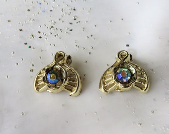 1950s BEAUTIFUL Peacock Blue Art Glass Earrings,Blue Aurora Borealis Glass Clip On Earrings,Interesting Design,Collectible Vintage Jewelry