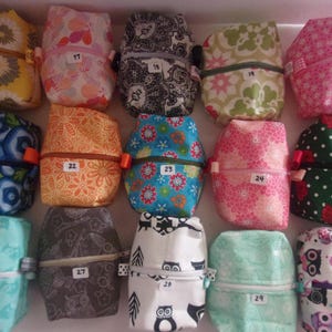 Boxy fabric zippered bag Makeup Snack Toiletry. 5 1/2" x 4" x 2" image 4