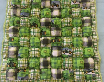 Baby Puff Blanket/Bubble quilt 29"x29"  - John Deere tractors