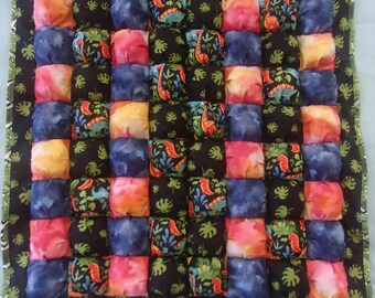 Baby Puff Blanket/Bubble quilt 29"x29"  - orange Dinosaurs