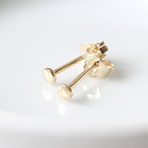 9ct, 14ct or 18ct Solid Recycled Gold Tiny Hammered Dot Stud Earrings • Yellow Rose White Gold • 2mm 3mm 4mm 5mm • Single or Pair