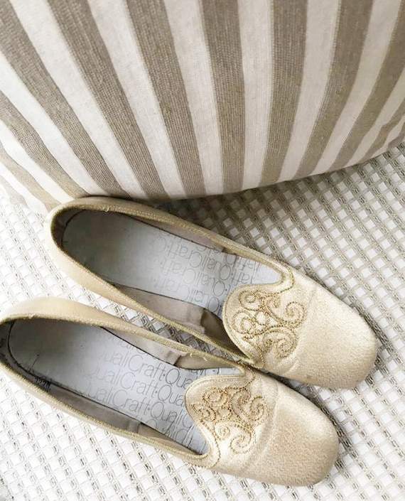 Womens 70s shoes, Gold Cocktail shoes size 8 gold