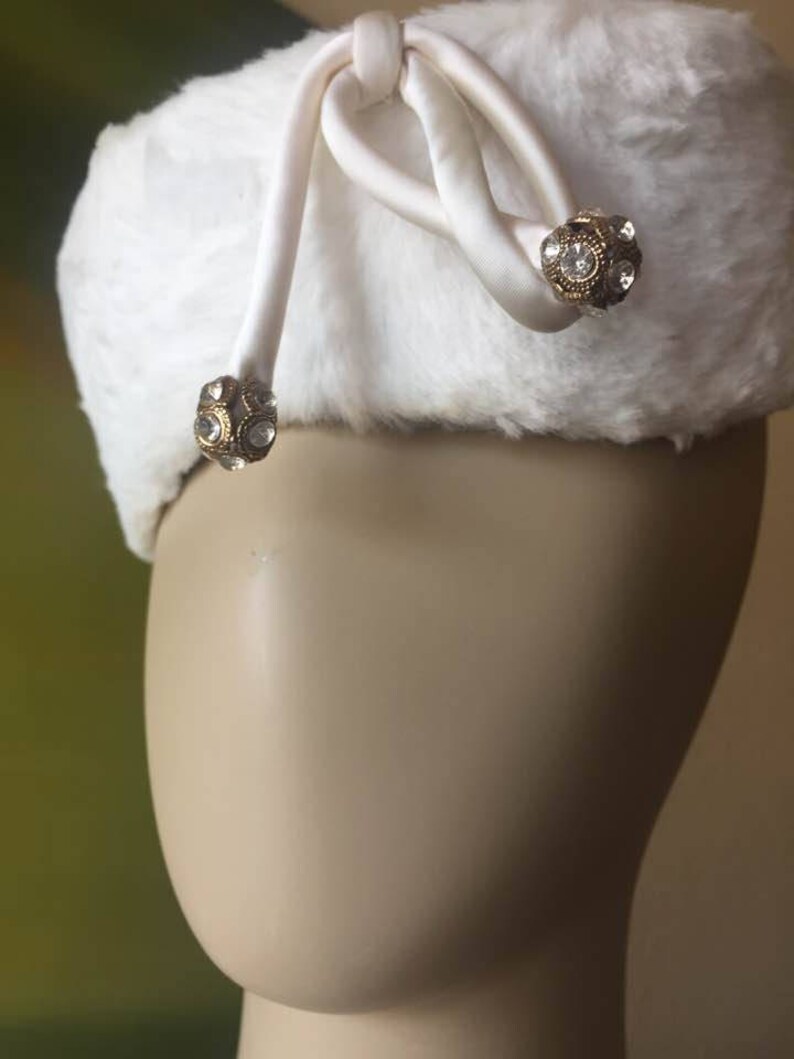 White Rabbit Hat Pill Box Hat 1970s Winter Hat Embellishment tassel Formal Hat Ladies Accessories