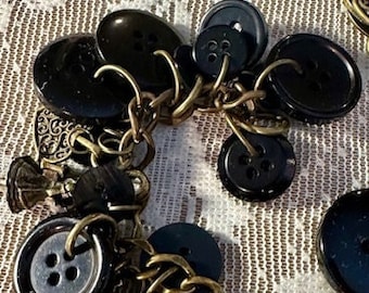 Button Charm Bracelet in Black Colors..