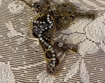 Key,  Vintage Style Necklace. Antique Bronze Tone.