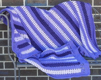 Mooie haak Afghaanse, gehaakte deken, gooien, knie deken, laag gooien, Purples