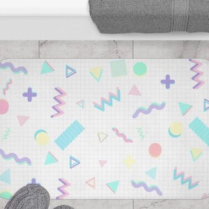 Retro Shapes Microfiber Bath Mat