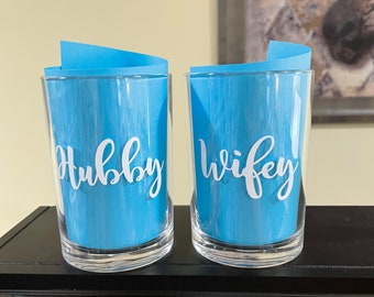 Hubby and Wifey Acrylic Cups great for the bathroom