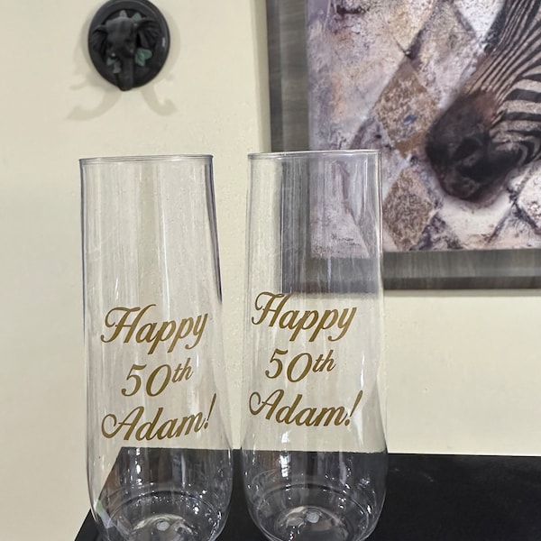 FREE SHIPPING Personalized plastic champagne flutes - great for bridesmaids or any party!