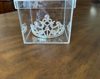 Quinceanera  Crown  or Tiara display box - Beautiful Sturdy acrylic box with lid