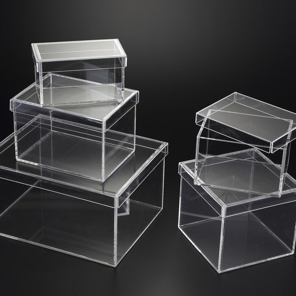 Beautiful Sturdy acrylic box with lid personalized (or not)