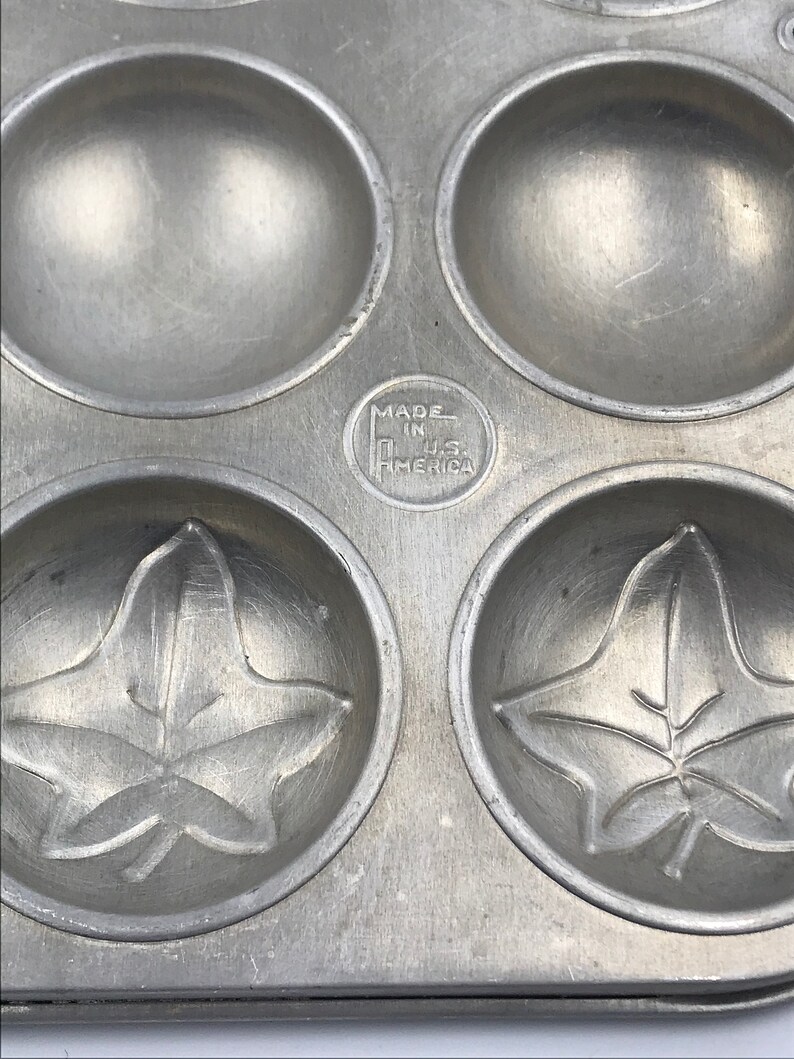 Kitchen Dining Vintage Baking Mold French Madeleines Retro Kitchen Decor Bakeware Tarts Or Candy For 12 Tin Aluminum Minute Maid Era Shells Leaves Bakeware