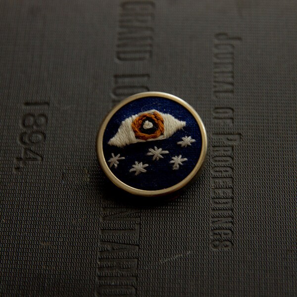 Mystic eye and stars - embroidered pin brooch