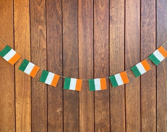 IRISH FLAG Burlap Banner, St. Patrick's Day Decoration, St Patrick's Bunting, Saint Patrick's Garland, Luck o' the Irish