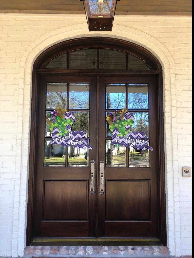 mardi gras crown door hanger
