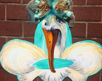 Pelican fleur de lis