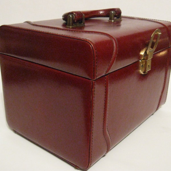 Red Leather Makeup Case - Working Key and Lock